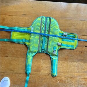 Coleman Vibrant Green Pet Swim / boating/ river walks / canoeing/ pool